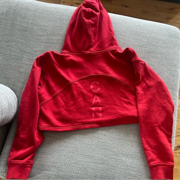 Crimson red, team Canada Olympic Lululemon cropped sweater - Picture 2 of 3